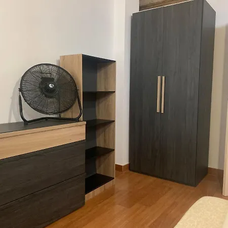 C/ Cartaya 11 아파트